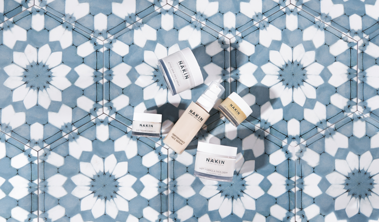 Is a Serum or Moisturiser Better?