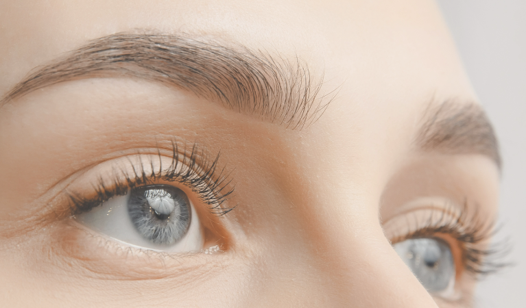 How To Shape Your Eyebrows Yourself