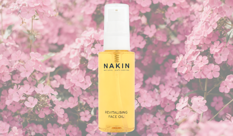How to Use a Face Oil in Your Routine