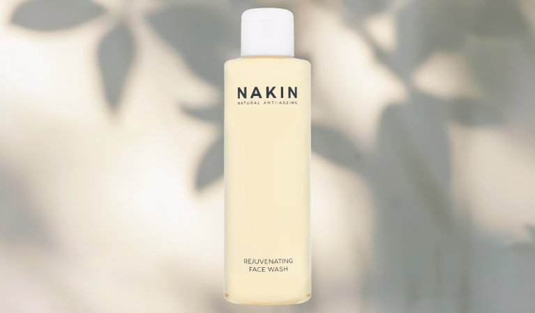 Best Face Wash for Ageing Oily Skin